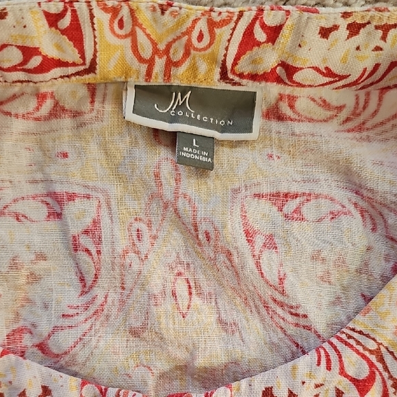 JM Collection Red and Cream Patterned Top - Picture 2 of 4
